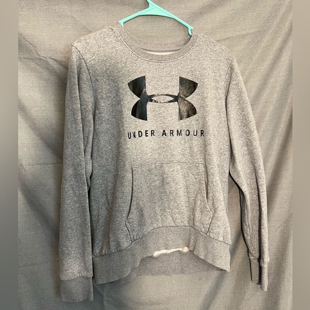 Brand: Under Armour, Size: M, Color: Grey.